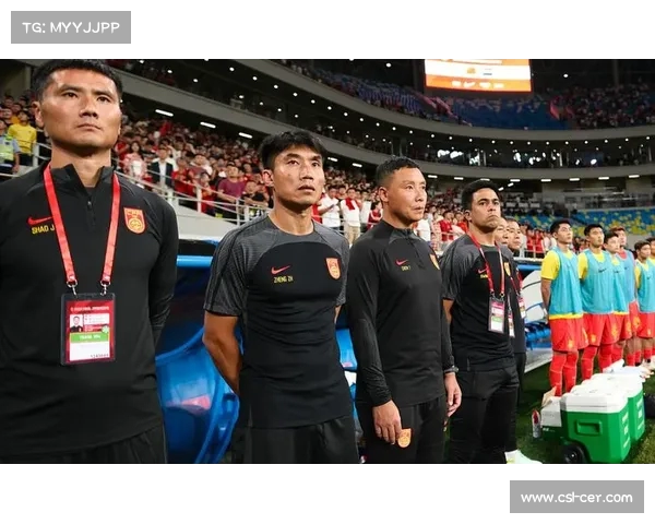 国足助教陈涛:开场应全力与对手对抗 5分钟后感觉球队在收着踢 国足助教陈涛:开场应全力与对手对抗 5分钟后感觉球队在收着踢